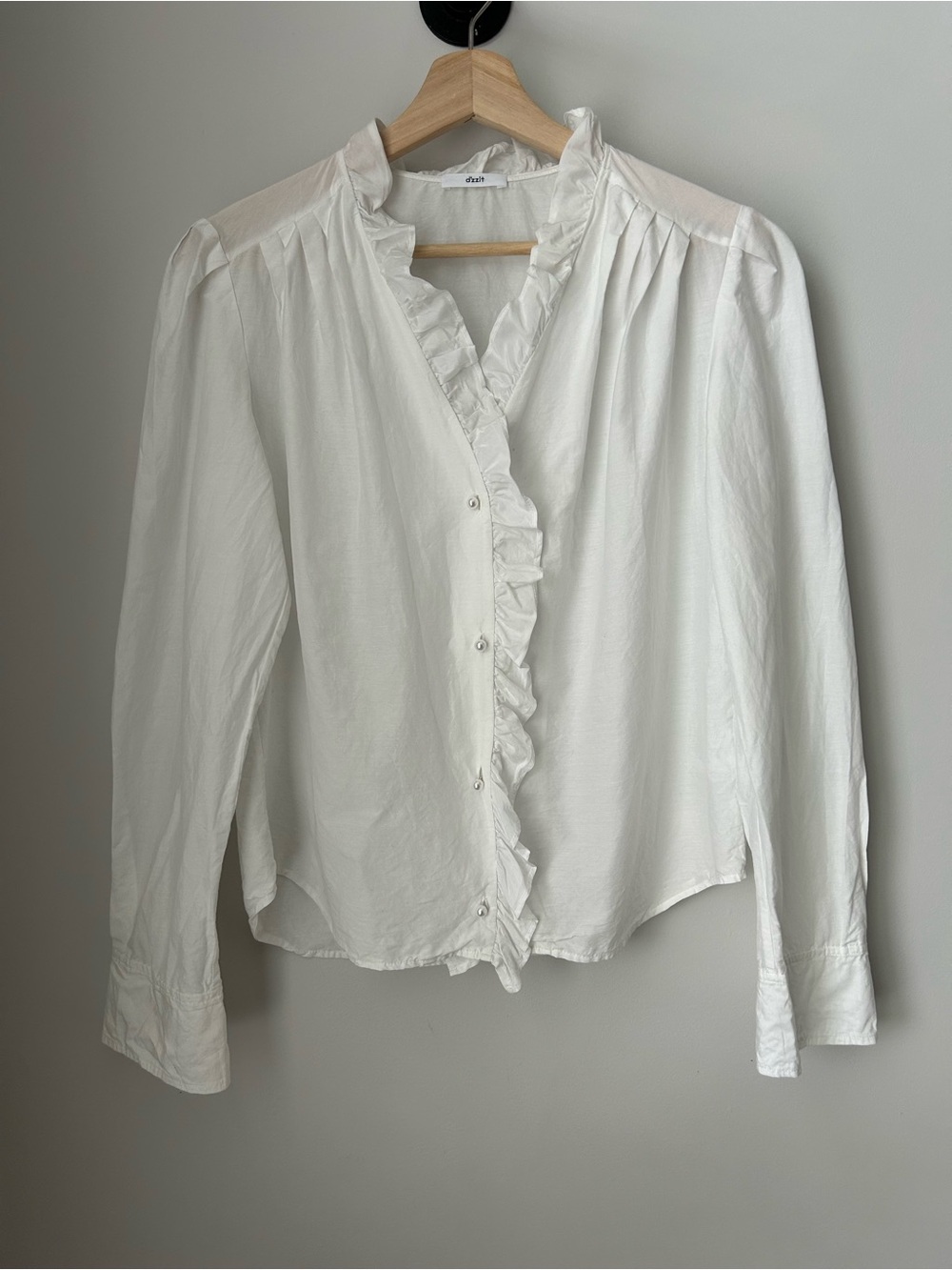 D’zzit Ruffle V-Neck Blouse - Picture 2 of 8